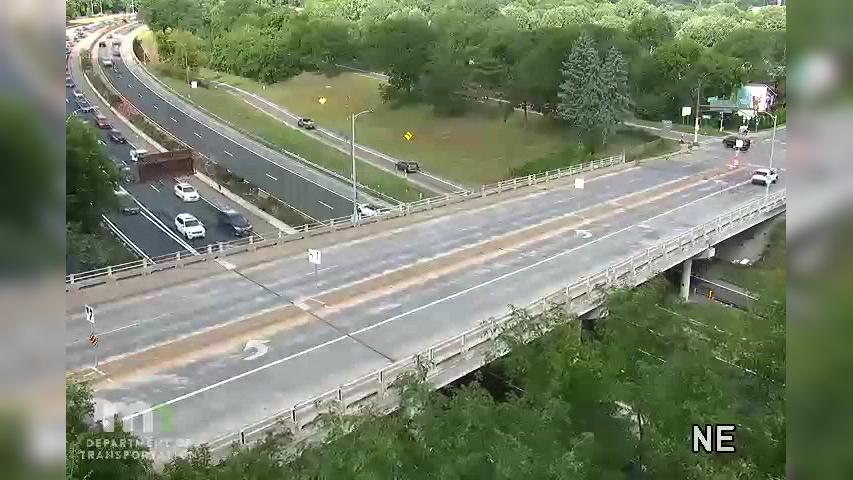 Traffic Cam St. Paul: I-35E SB @ Randolph Ave