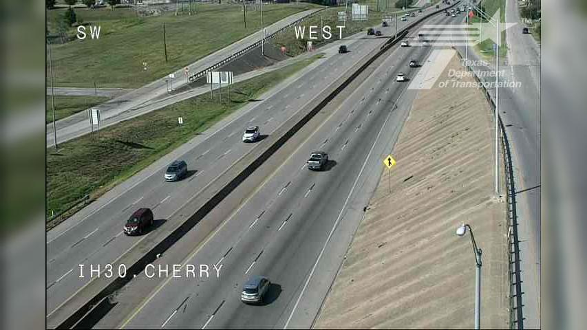 Traffic Cam Fort Worth › East: IH30 @ Cherry Lane