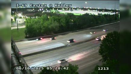 Traffic Cam Houston › South: IH-69 Eastex @ Kelley