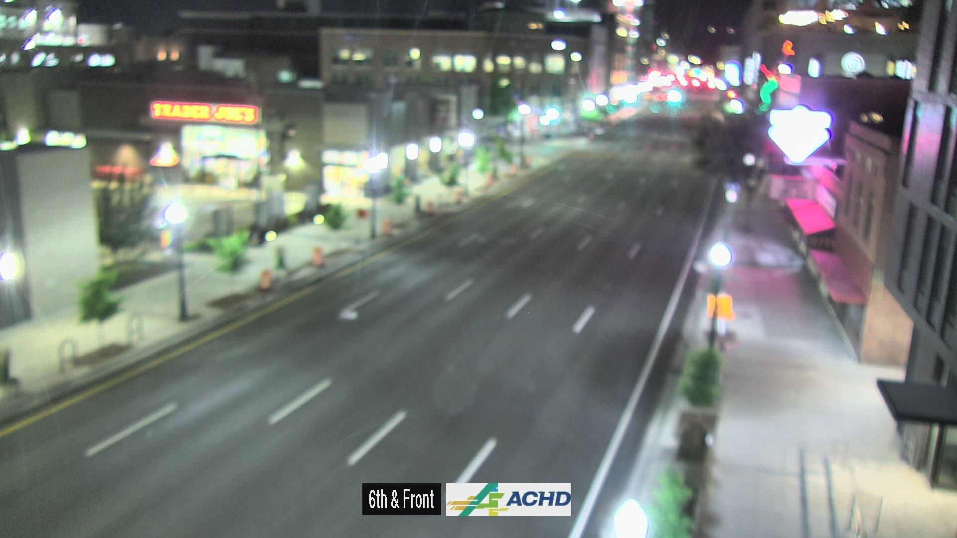 Traffic Cam Downtown: US 20: 6th St
