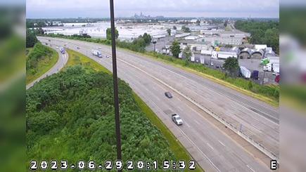 Traffic Cam Indianapolis: I-70: 1-070-074-8-2 SAM JONES EXPWY