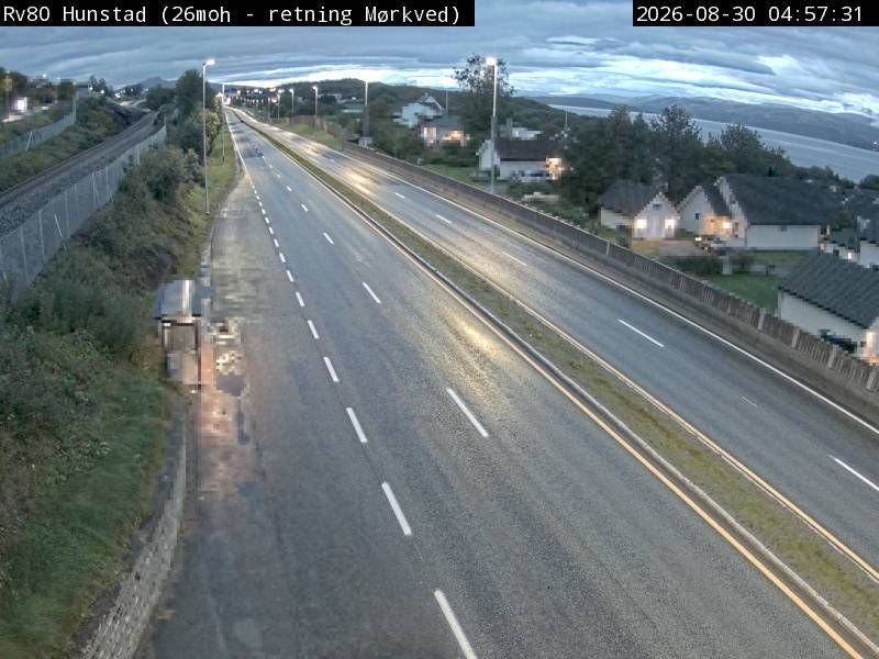 Traffic Cam Nedre Hunstadmoen: R80 Hunstad (Mørkved)