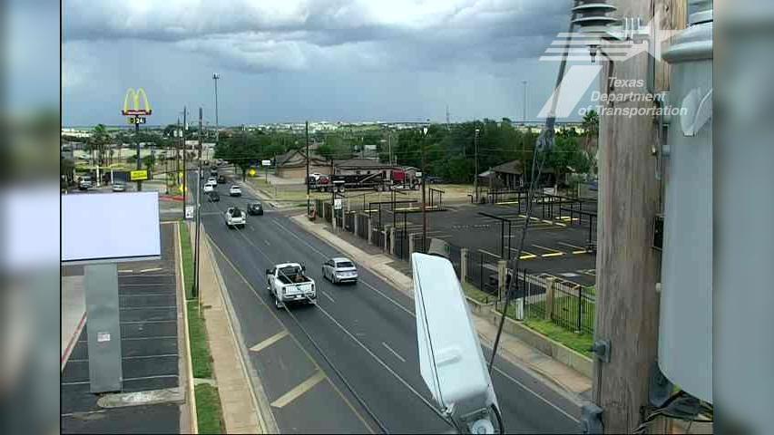 Traffic Cam Laredo › East: US 83 @ Bartlett EB