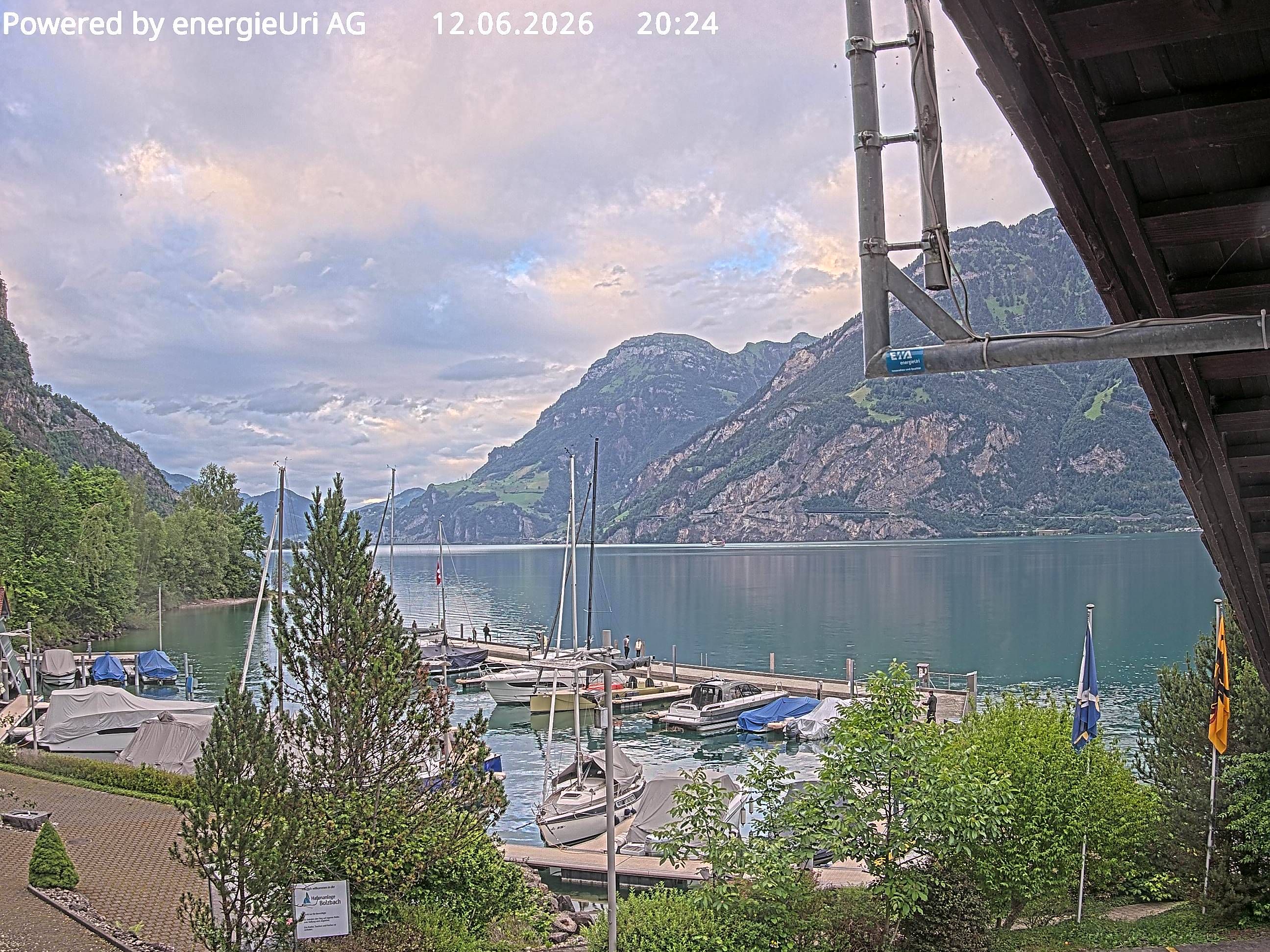 Seedorf › Nordosten: SWISS SAILING ACADEMY - Teddybären Höhle - Alte Axenstrasse - Vierwaldstättersee