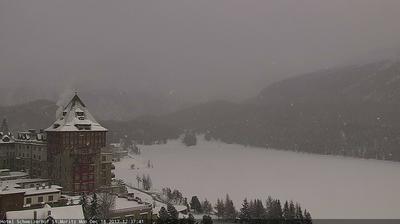 Sankt Moritz: St. Moritz Dorf - Hotel Badrutt's Palace mit St. Moritzersee