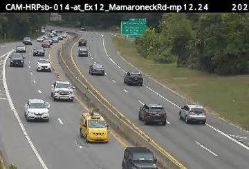 Traffic Cam Yonkers › South: Hutchinson River Parkway at Exit 12 (Mamaroneck Rd)