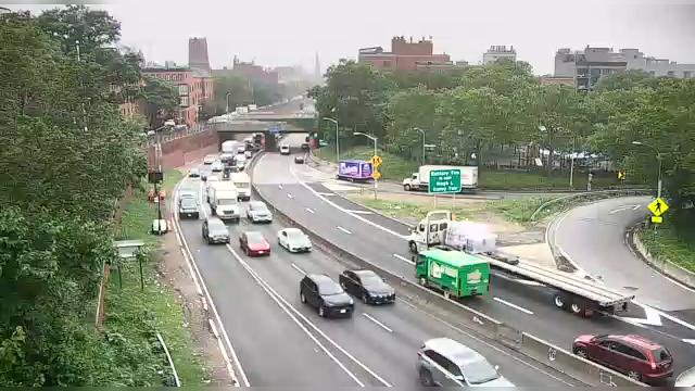 Traffic Cam New York › East: I-278 at Atlantic Avenue