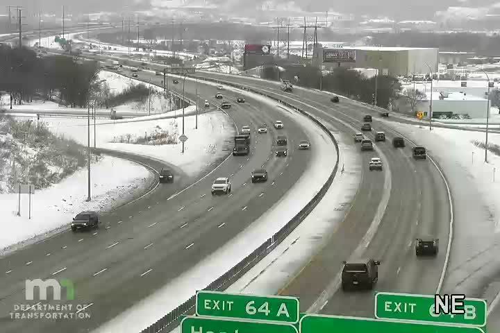 Traffic Cam South St. Paul: I-494 EB W of Concord St