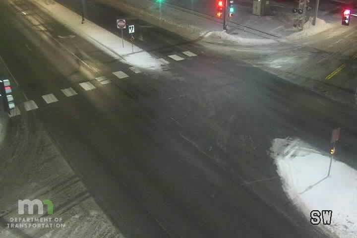 Traffic Cam White Bear Lake: T.H.61 NB @ 7th St
