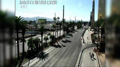 Traffic Cam Paradise: Las Vegas Blvd at Luxor