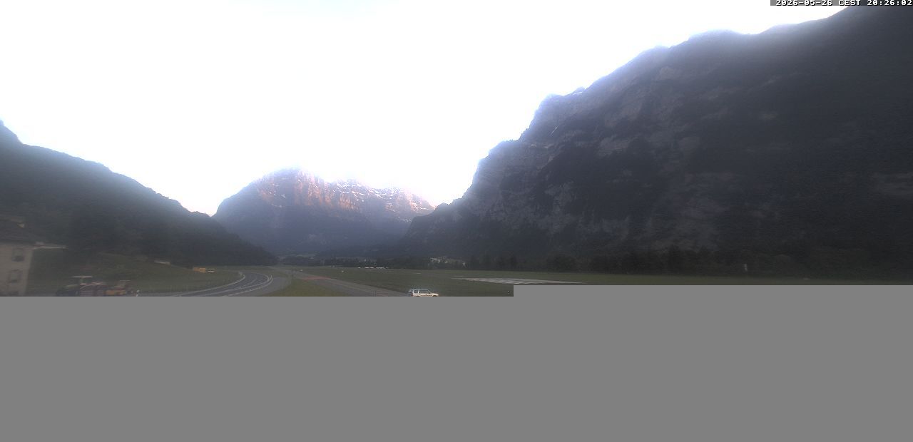Glarus Nord › Süden: Mollis Airport