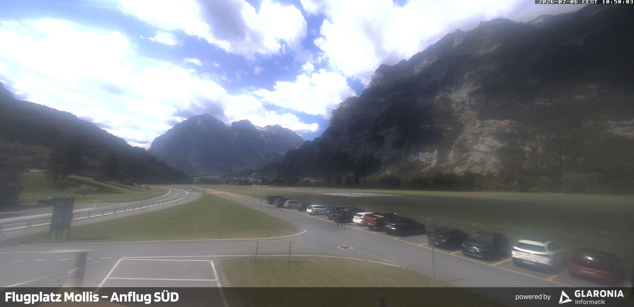 Glarus Nord › Süden: Mollis Airport