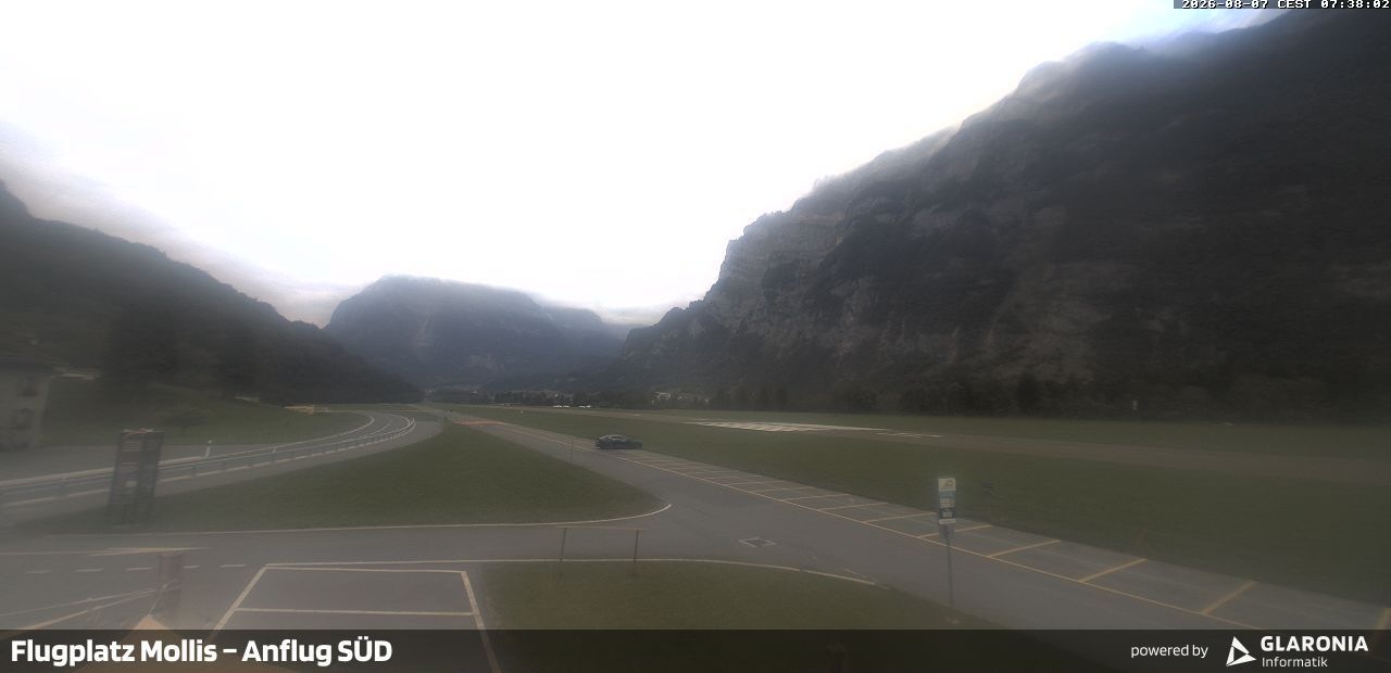 Glarus Nord › Süden: Mollis Airport