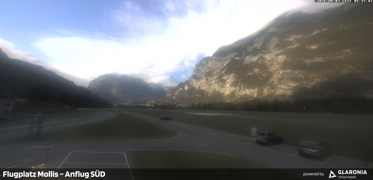 Glarus Nord › Süden: Mollis Airport