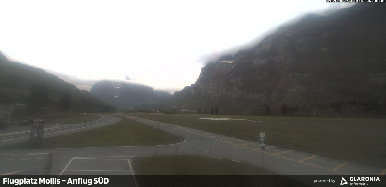 Glarus Nord › Süden: Mollis Airport