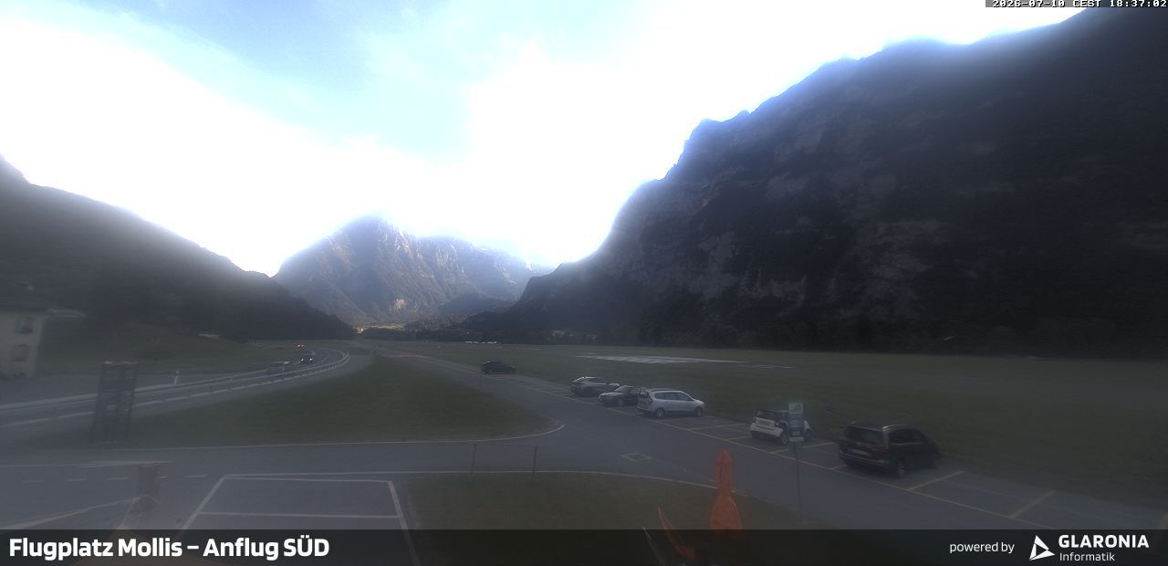 Glarus Nord › Süden: Mollis Airport
