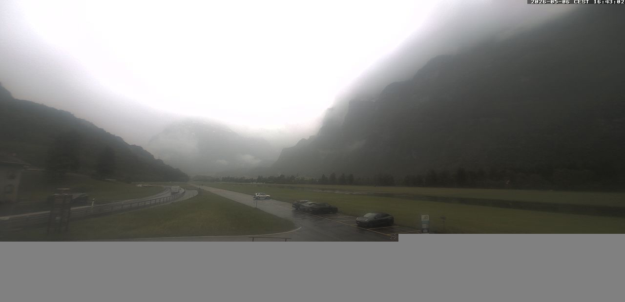 Glarus Nord › Süden: Mollis Airport