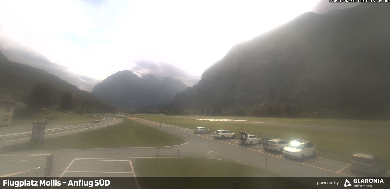 Glarus Nord › Süden: Mollis Airport