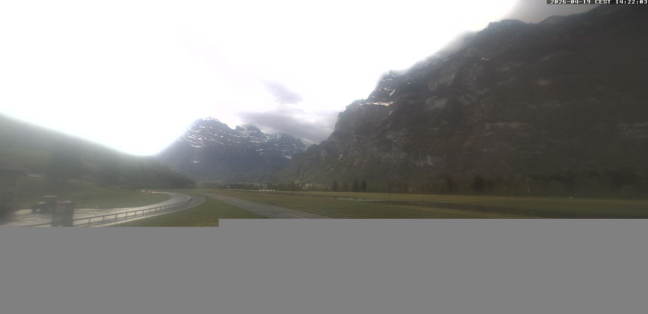 Glarus Nord › Süden: Mollis Airport