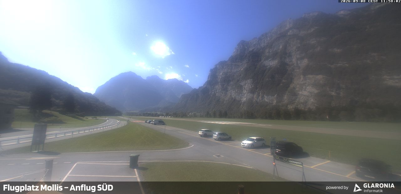 Glarus Nord › Süden: Mollis Airport