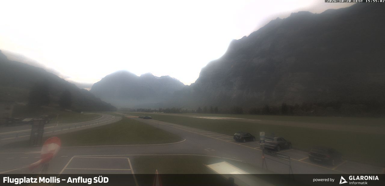 Glarus Nord › Süden: Mollis Airport