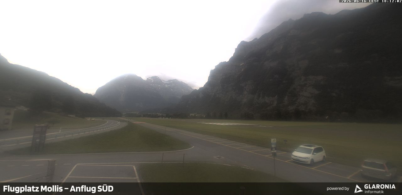 Glarus Nord › Süden: Mollis Airport