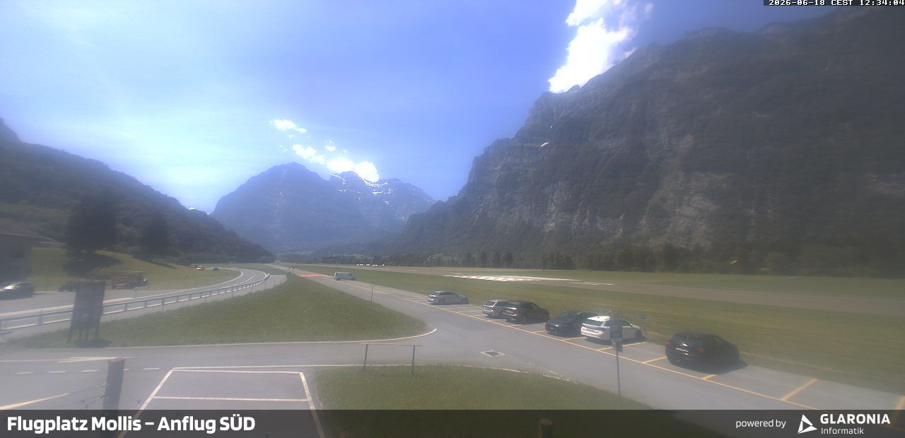 Glarus Nord › Süden: Mollis Airport