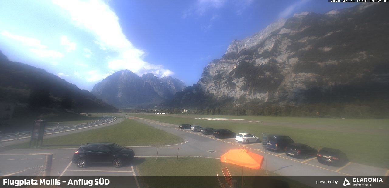 Glarus Nord › Süden: Mollis Airport