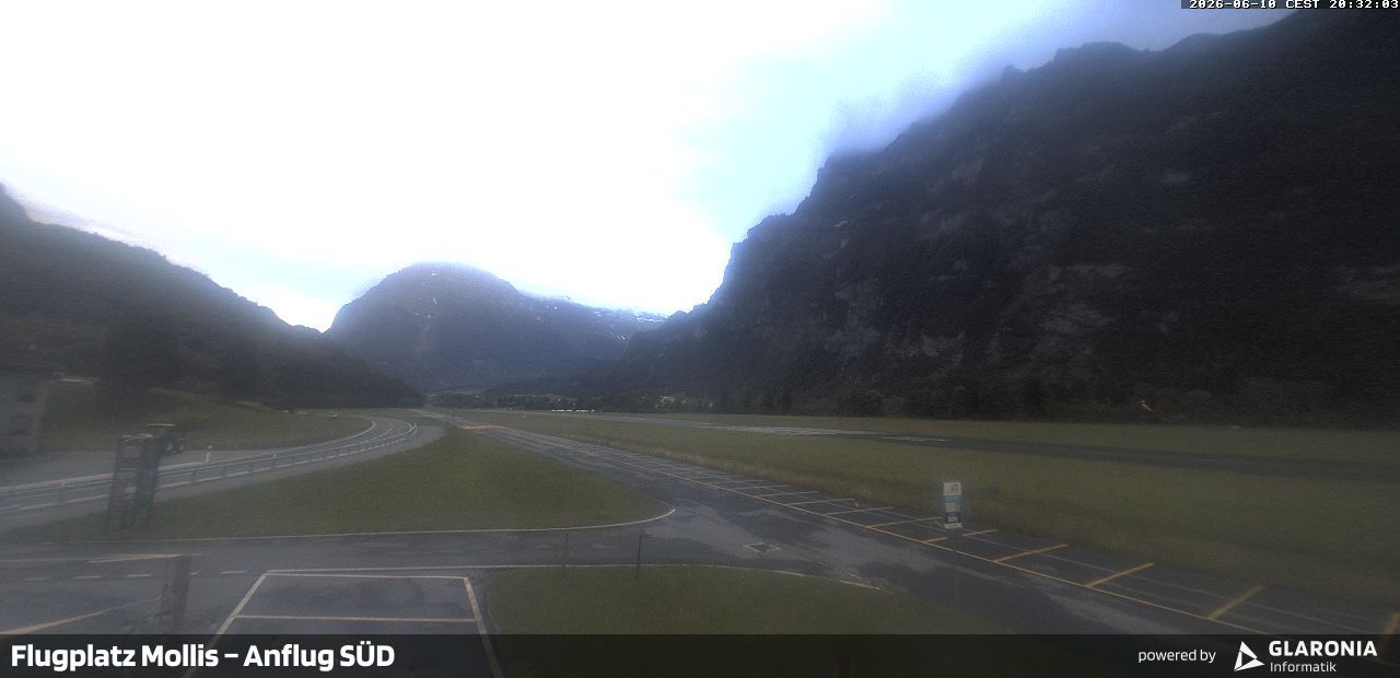 Glarus Nord › Süden: Mollis Airport