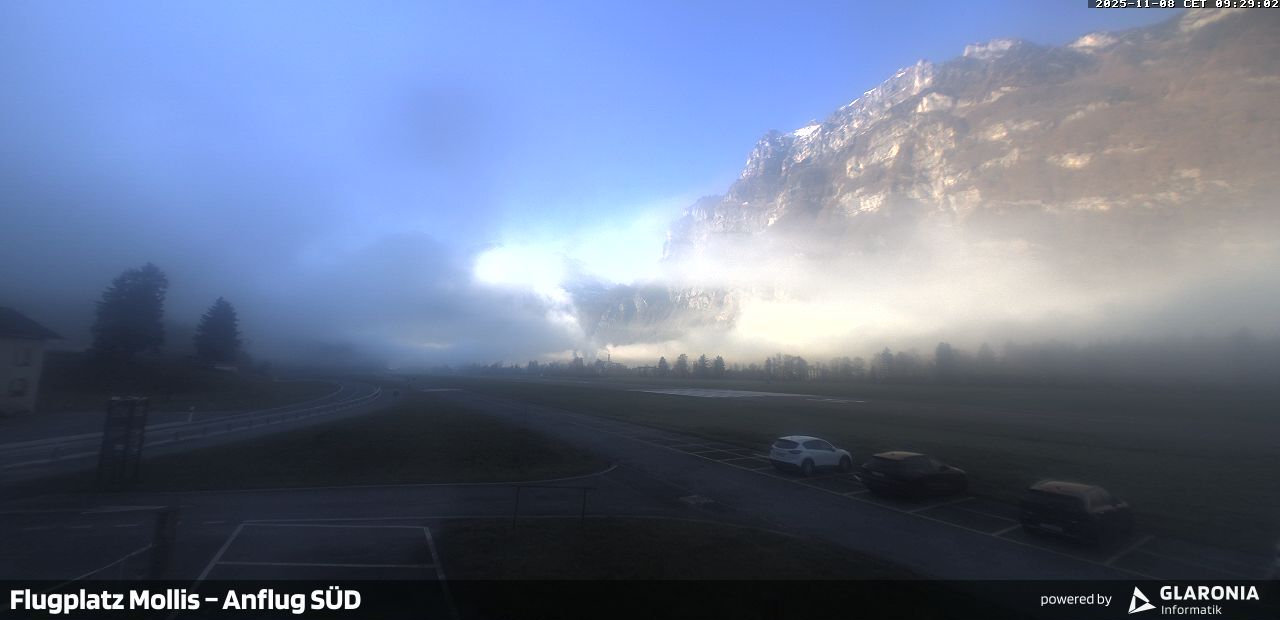 Glarus Nord › Süd: Mollis Airport
