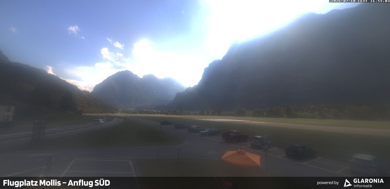 Glarus Nord › Süden: Mollis Airport