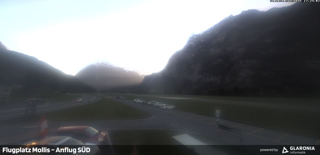 Glarus Nord › Süden: Mollis Airport