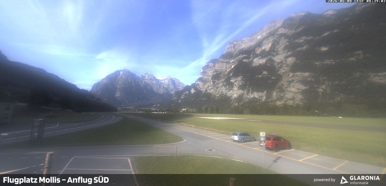 Glarus Nord › Süden: Mollis Airport