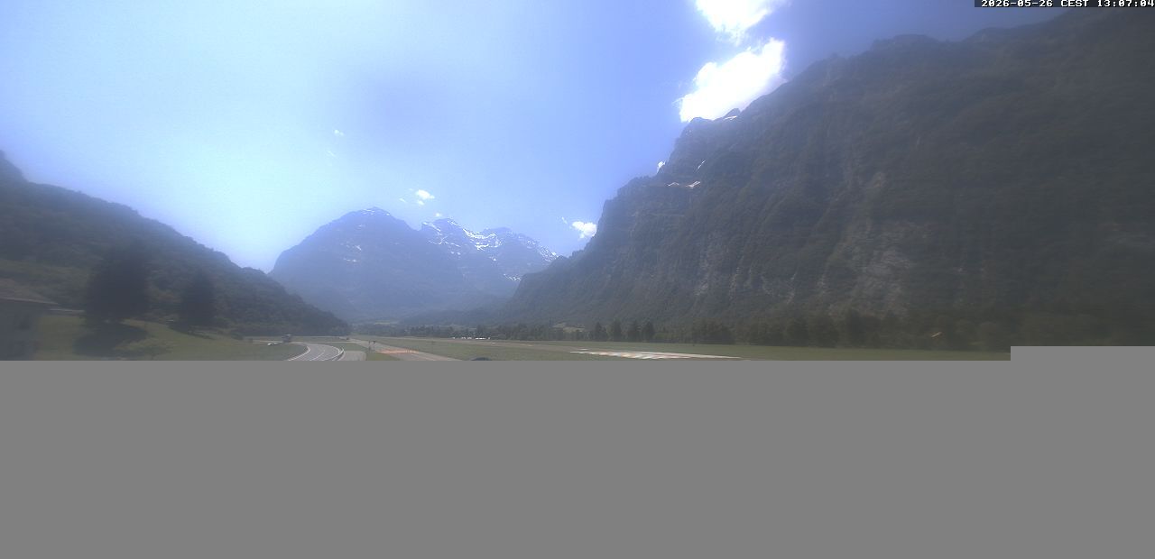 Glarus Nord › Süden: Mollis Airport