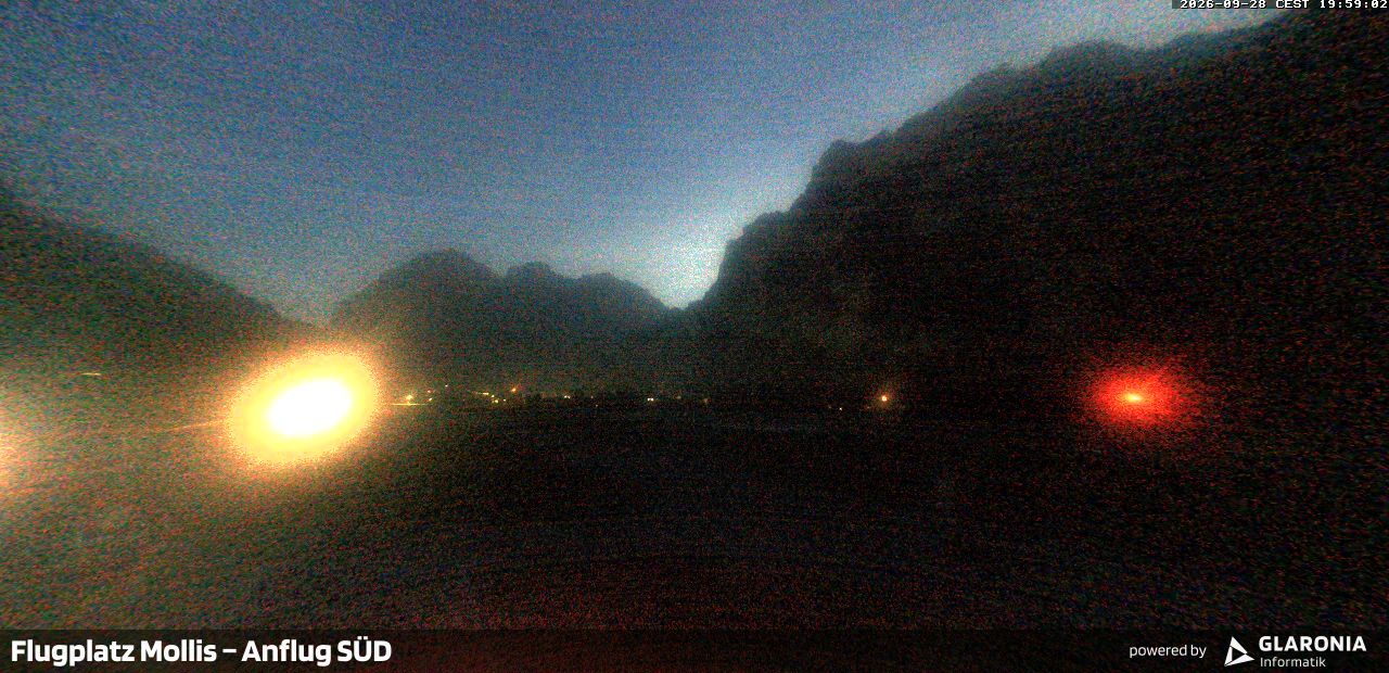 Glarus Nord › Süden: Mollis Airport