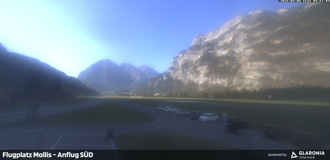 Glarus Nord › Süden: Mollis Airport