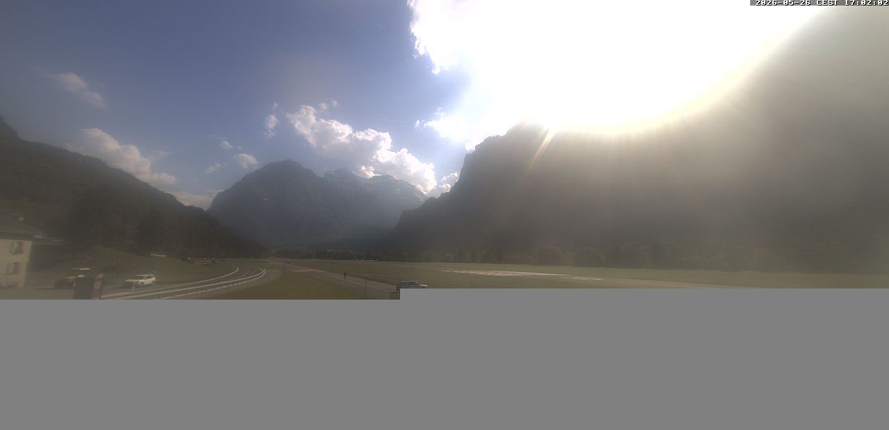 Glarus Nord › Süden: Mollis Airport