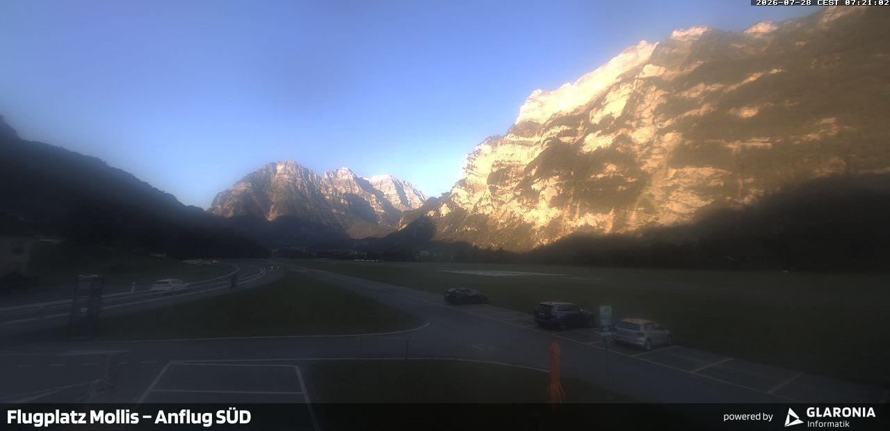 Glarus Nord › Süden: Mollis Airport