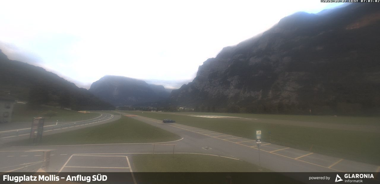 Glarus Nord › Süden: Mollis Airport