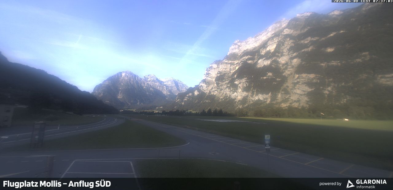 Glarus Nord › Süden: Mollis Airport