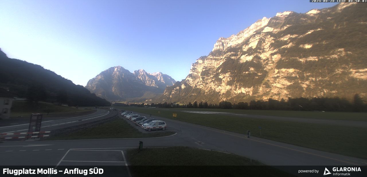 Glarus Nord › Süd: Mollis Airport