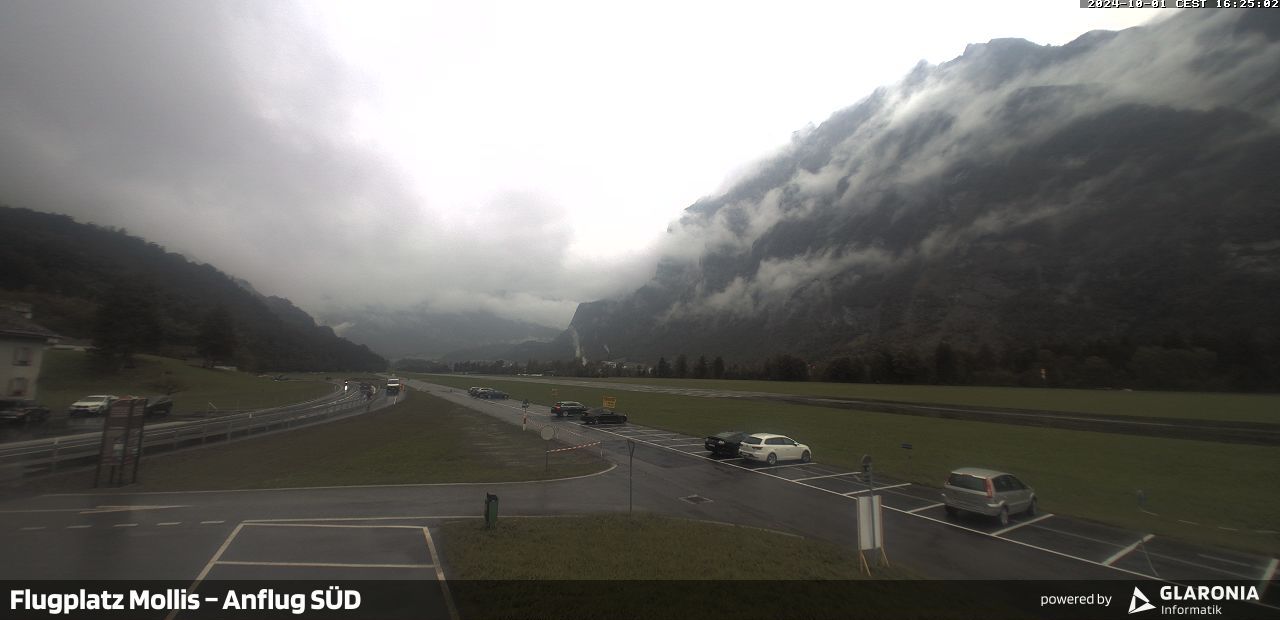 Glarus Nord › Süd: Mollis Airport