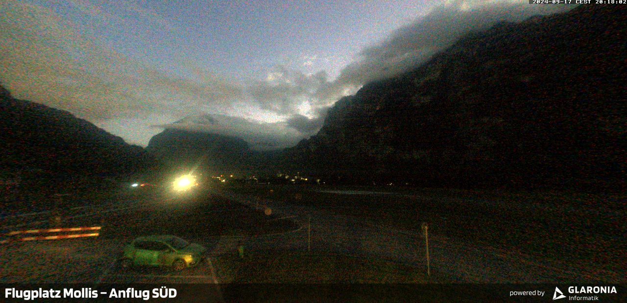 Glarus Nord › Süd: Mollis Airport