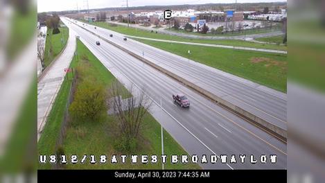 Traffic Cam Waunona: US 12/18 at West Broadway Lower