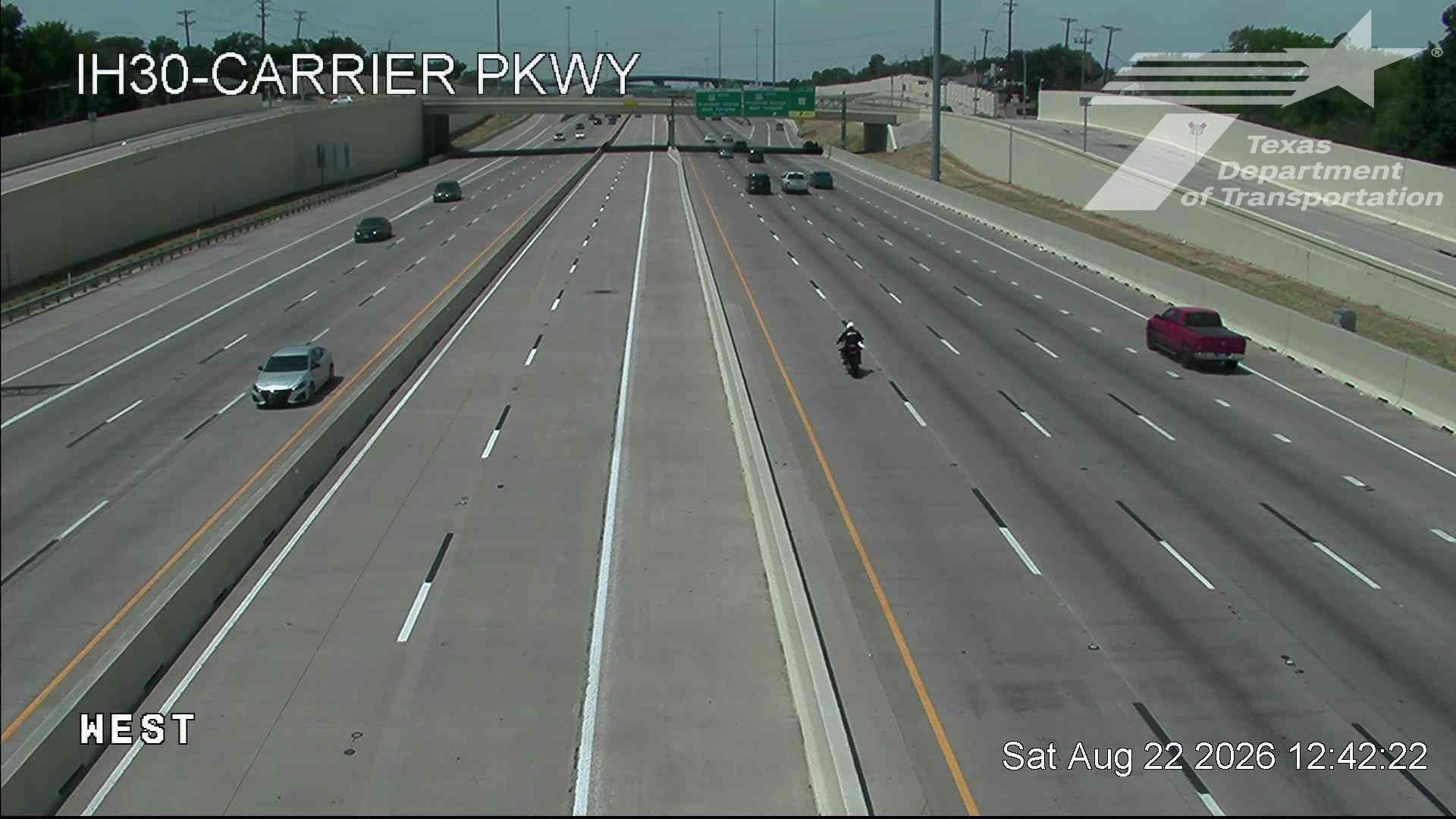 Traffic Cam Grand Prairie › East: I-30 @ Carrier Pkwy