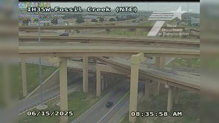 Traffic Cam Fort Worth › North: I-35W @ Fossil Creek (NTE)