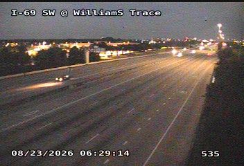 Traffic Cam Sugar Land › South: IH-69 Southwest @ Williams Trace