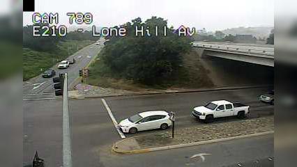 Traffic Cam Glendora › East: Camera 789 :: E210 - LONE HILL AVE: PM