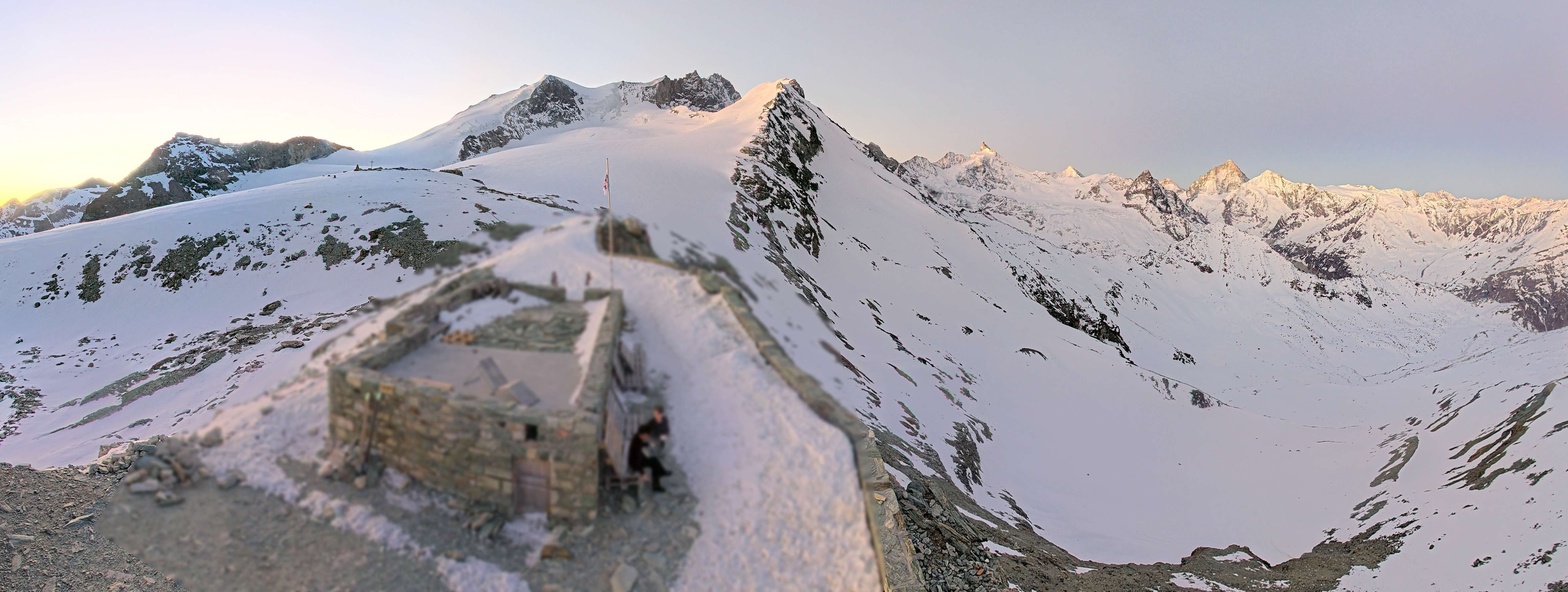 Anniviers › Südosten: Cabane de Tracuit CAS - Turtmann Glacier - Bishorn - Tracuit - Weisshorn