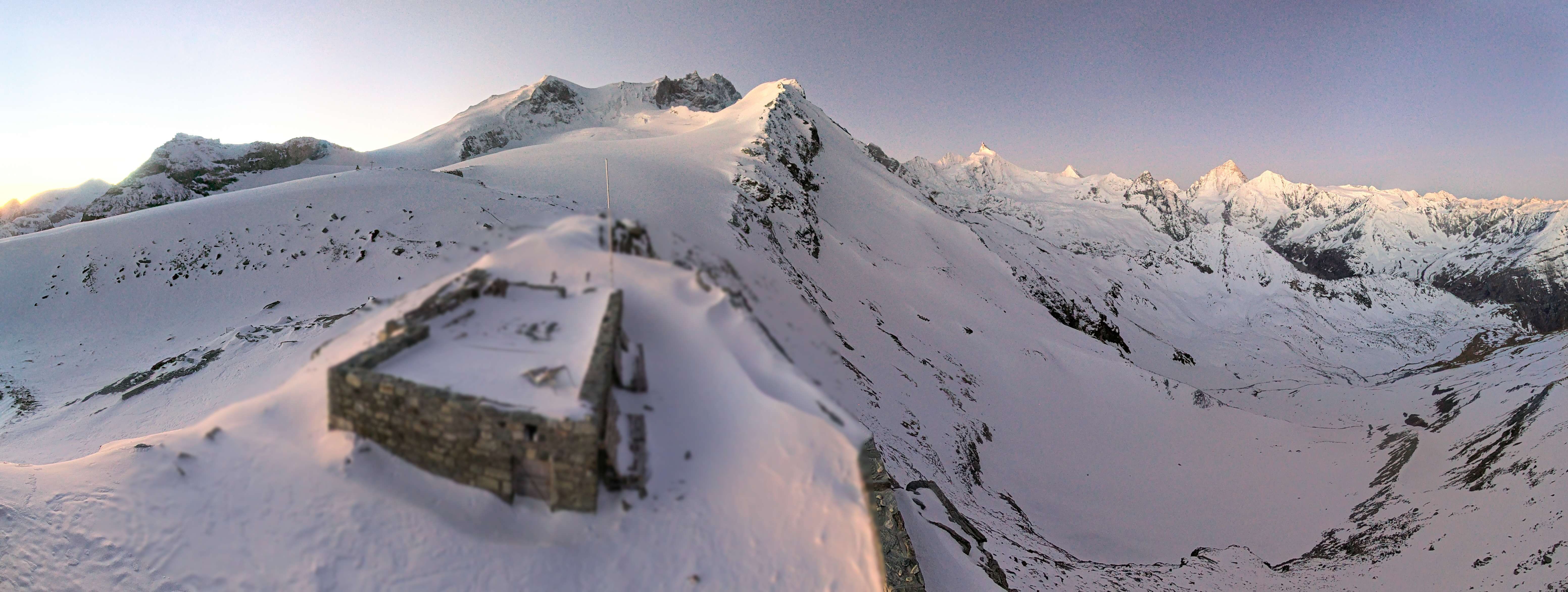 Anniviers › Südosten: Cabane de Tracuit CAS - Turtmann Glacier - Bishorn - Tracuit - Weisshorn